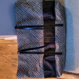 Coach shoulder bag W/ change purse